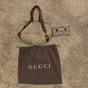 Authentic Gucci tote w/free matching wallet